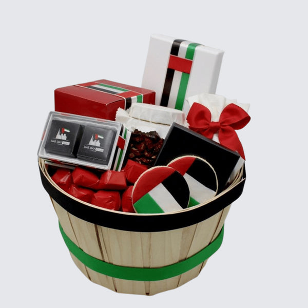 NATIONAL DAY DESIGNED CHOCOLATE & SWEET HAMPER 