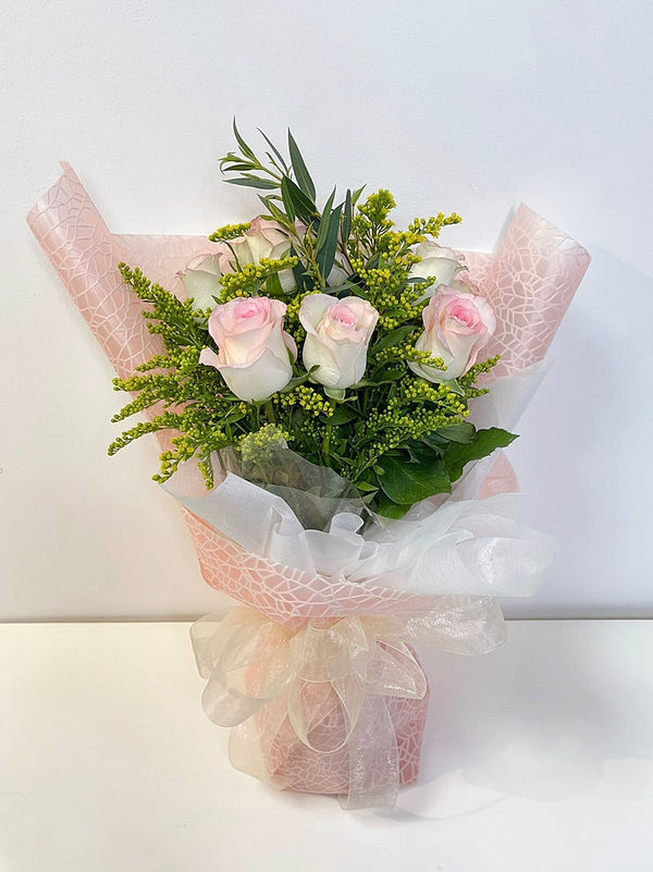 Simple Pink Rose Bouquet 