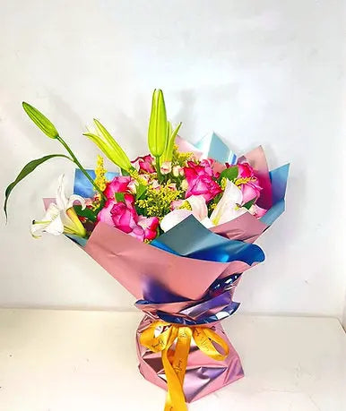 Eye-Catching Fresh Lily and Roses Bouquet 