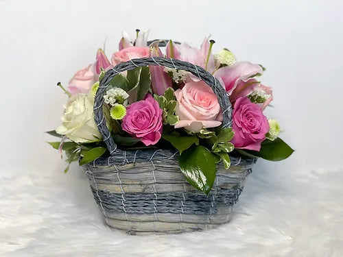 Fresh Mix Pink Flowers with Lilies